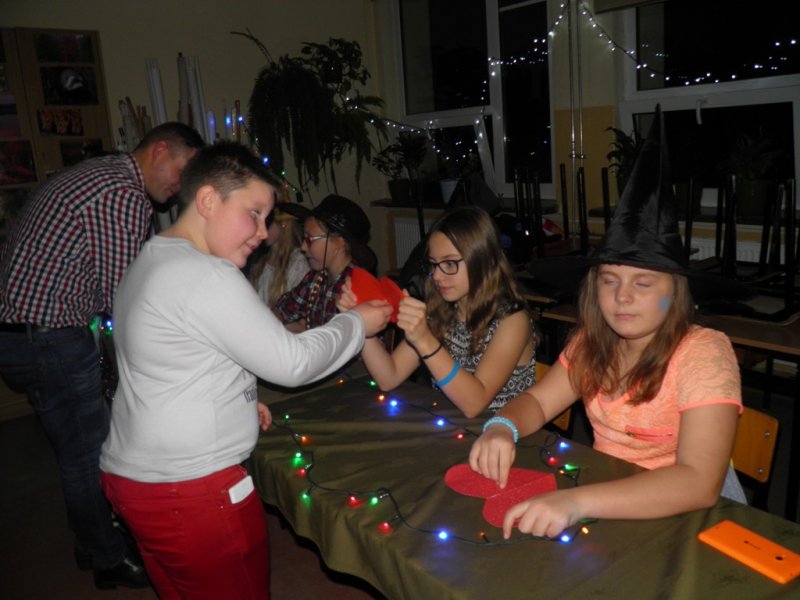 Zabawa andrzejkowo - integracyjna SP